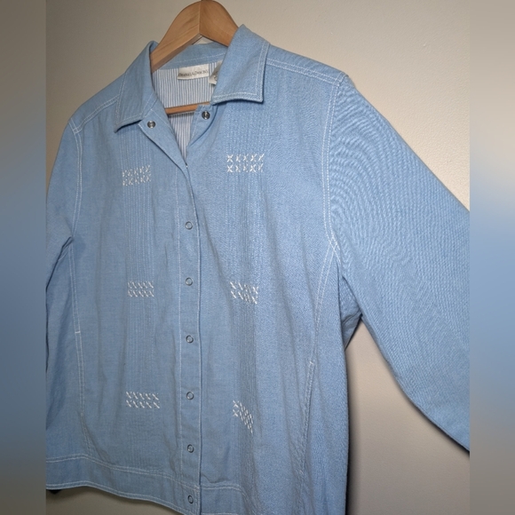Draper's & Damons Light Blue Denim Button-Up Shirt Large‎ - Picture 2 of 7